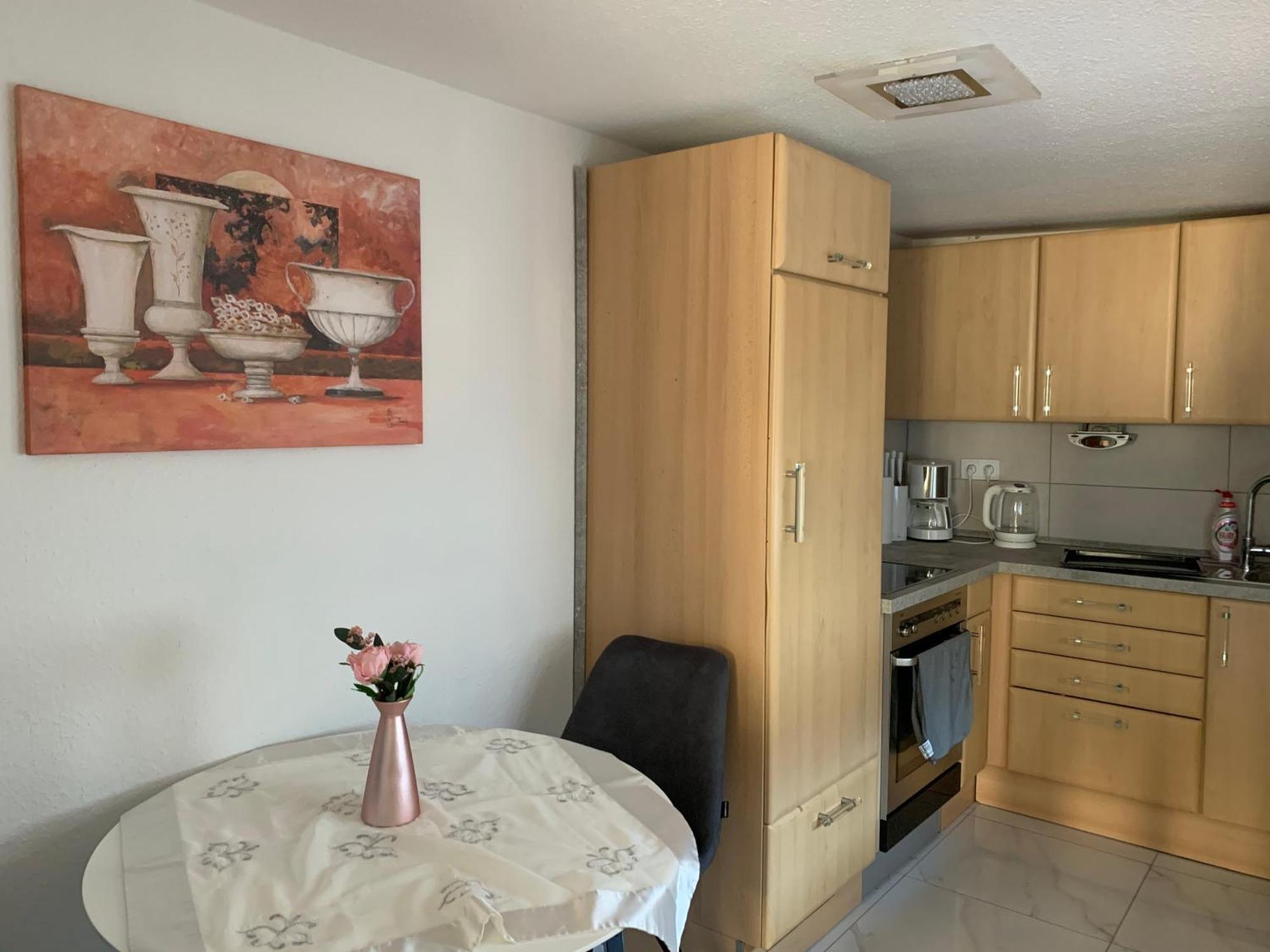 Moderne 2 Zimmer Wohnung Mit Vollausstattung Ketsch Екстериор снимка